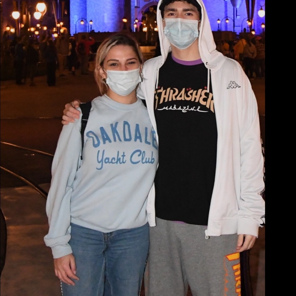 Meet your Posher, Adrian